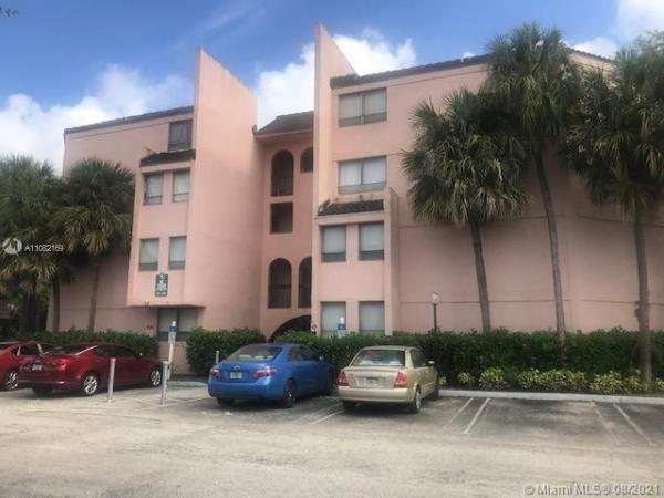 Presidential Golfview, 2000 N Congress Ave #408, West Palm Beach, Florida 33401, image 2