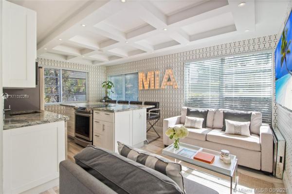Michigan Manor, 1590 Michigan Ave #1, Miami Beach, Florida 33139, image 2