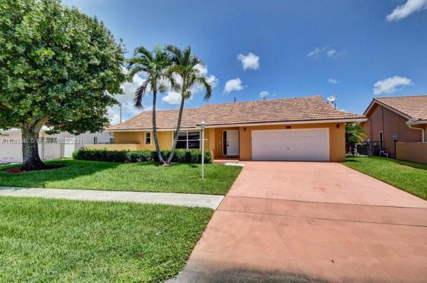 Sun Valley 2, 9360 Sun Pointe Dr, Boynton Beach, Florida 33437, image 2