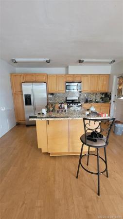 Venice Park, 1765 Venice Ln #9E, North Miami, Florida 33181, image 2