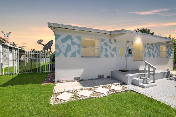 Scott Estates, 7715 Hope St, Hollywood, Florida 33024, image 2