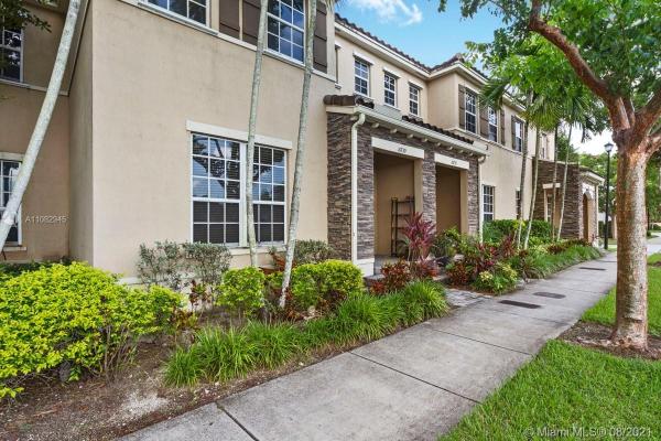 Kendall Commons Residential, 16739 SW 96th St 0, The Hammocks, Florida 33196, image 2