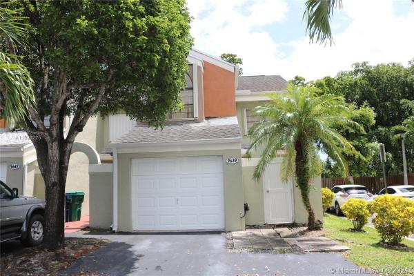 Park Place At Kings Meadow, 9639 SW 152nd Ave #127, The Hammocks, Florida 33196, image 2