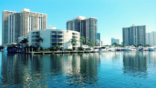 Turnberry Isle North, 19707 Turnberry Way #27K, Aventura, Florida 33180, image 1