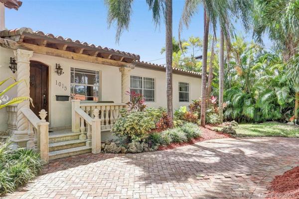 1015 SW 44th Ave, Unincorporated Dade County, Florida 33134, image 2