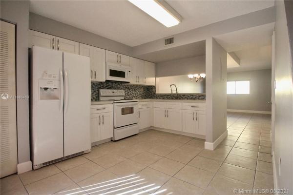 Waterview, 14920 SW 82nd Ln #12-202, Kendall West, Florida 33193, image 2