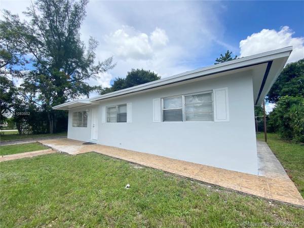 Realsite Estates, 18601 NW 42nd Ct, Miami Gardens, Florida 33055, image 2