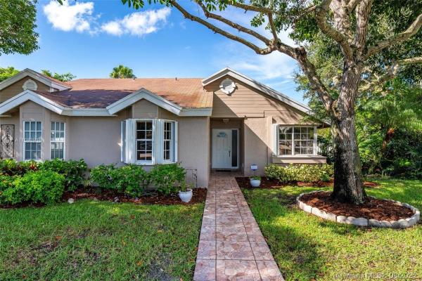 Scarborough, 11170 SW 11th Pl, Davie, Florida 33324, image 2