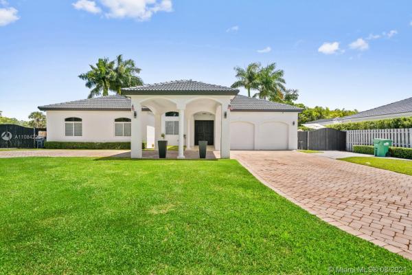 Valencia Acres, 13004 SW 186th Ter, South Miami Heights, Florida 33177, image 2