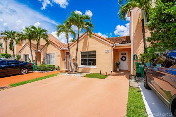Imperial Villas At Imperial Lake, 1129 NW 126th Ave 0, Tamiami, Florida 33182, image 1