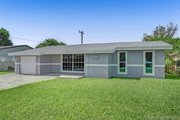 The Knolls, Miramar, Florida 33025, image 2