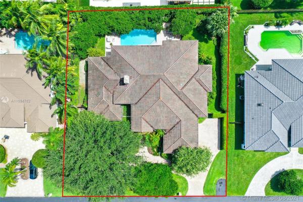 Leewood Lane, 10040 SW 124th St, Kendall, Florida 33176, image 2