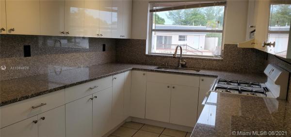 Miami Lakes Golf Course Village, 7423 Big Cypress Dr, Miami Lakes, Florida 33014, image 2