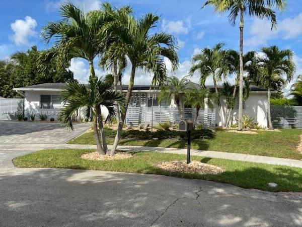 Caribe, 9511 SW 79th St, Sunset, Florida 33173, image 2
