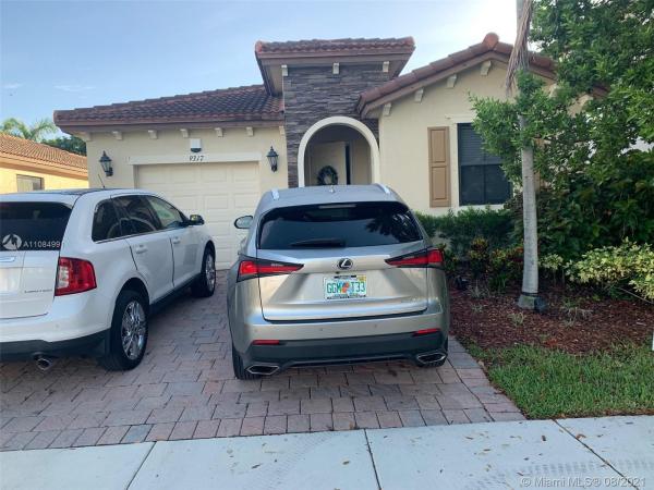 The Tides At Isles Of Bayshore, 9317 SW 227th Ter, Cutler Bay, Florida 33190, image 2