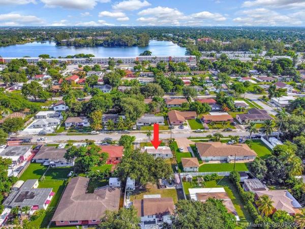 West Silver Crest, 1342 NW 100th Ter, Pinewood, Florida 33147, image 2