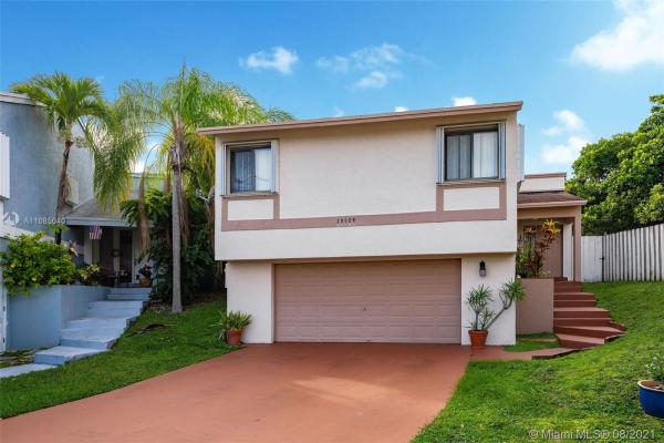 Montego Bay, 10029 SW 218th St, Cutler Bay, Florida 33190, image 2