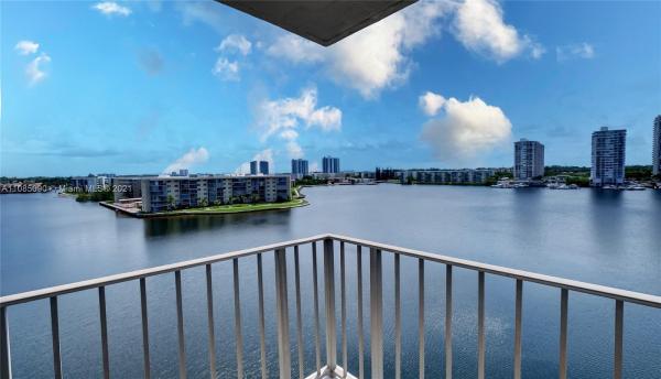 The Clipper At Biscayne Cove, 18151 NE 31st Ct #717, Aventura, Florida 33160, image 2