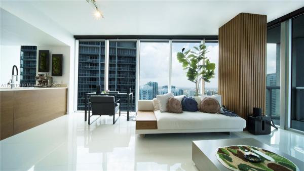 Icon Brickell Tower 1, 475 Brickell Ave #4515, Miami, Florida 33131, image 2