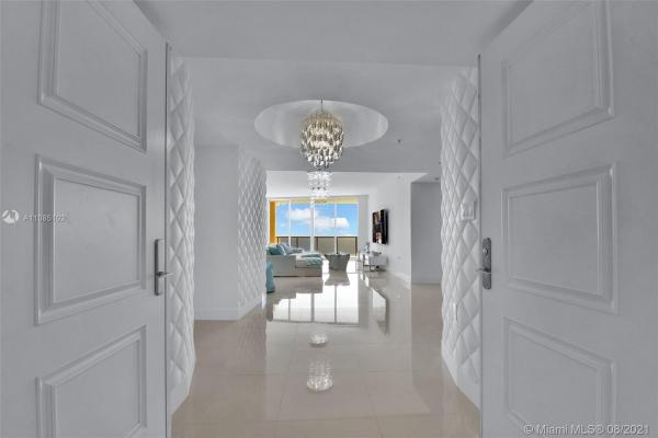 Sayan, 16275 Collins Ave #2601, Sunny Isles Beach, Florida 33160, image 2
