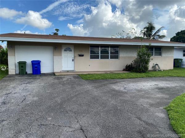 Boulevard Heights, 8811 NW 14th St, Pembroke Pines, Florida 33024, image 1