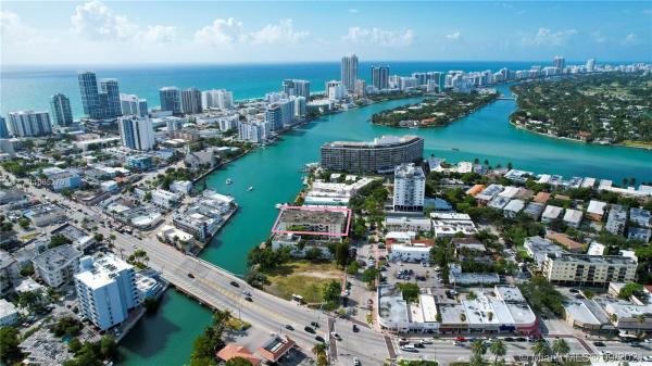 Nautico Bay Club, 6937 Bay Dr #306, Miami Beach, Florida 33141, image 2