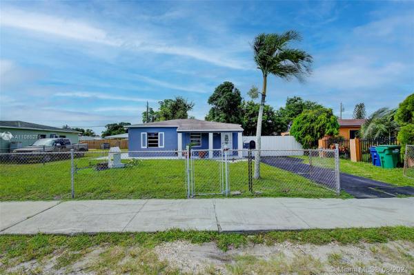 Biscayne River Gardens, 2450 NW 152nd Ter, Miami Gardens, Florida 33054, image 2