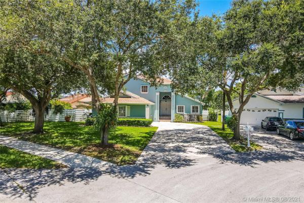 Greenwich Lakeside, 14421 SW 146th Pl, Country Walk, Florida 33186, image 2