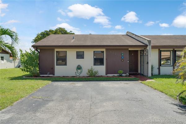 Bent Tree Center, 5021 SW 139th Pl, Kendale Lakes, Florida 33175, image 2