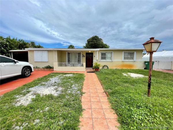 Lake Stevens Estates At Carol City, 5545 NW 176th St, Miami Gardens, Florida 33055, image 2