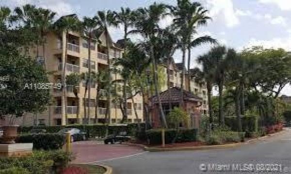 Las Vistas At Doral, 8290 Lake Dr #444, Doral, Florida 33166, image 2