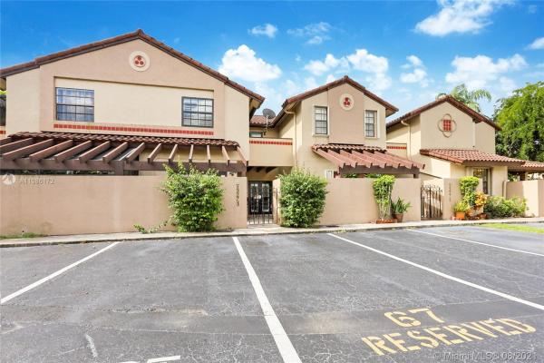 Courtyards In The Crossings, 13274 SW 113th Ln, The Crossings, Florida 33186, image 2