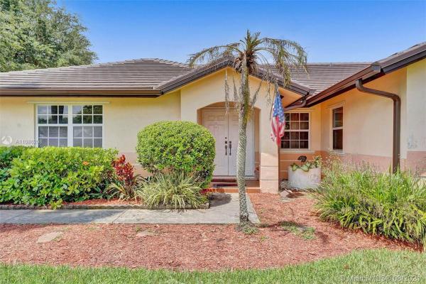 River Bend, 15271 SW 150th St, Country Walk, Florida 33196, image 2