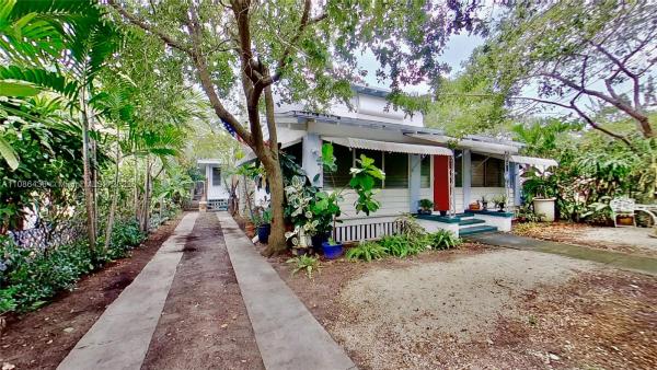 Oakland Grove, 8320 NE 3rd Ave, Miami, Florida 33138, image 2