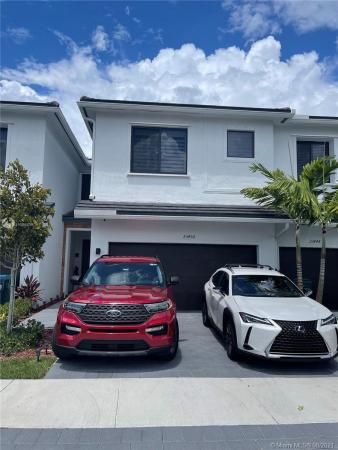 The Landings, 23452 SW 110 Ave #, Kendall, Florida 33032, image 2