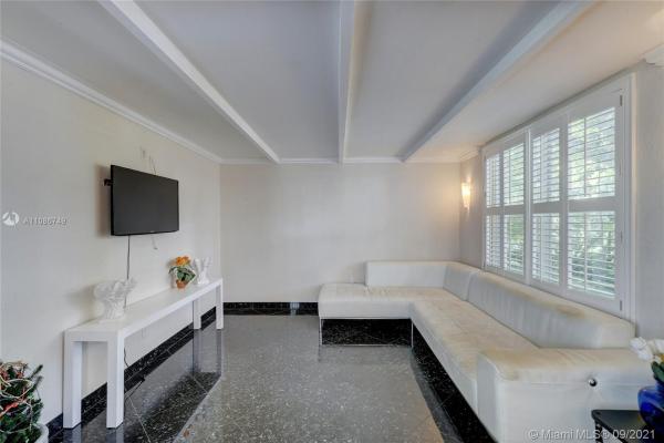Amadale, 1001 NE 27th Dr, Wilton Manors, Florida 33334, image 2
