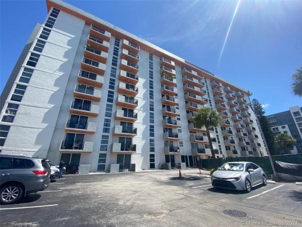 Inland Towers, 2075 NE 164 St #502, North Miami Beach, Florida 33162, image 1