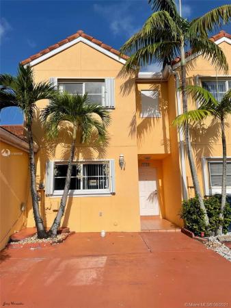 Imperial Villas At Imperial Lake, 1120 NW 126 Ave #, Tamiami, Florida 33182, image 1