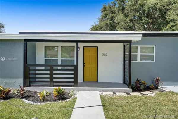 Fulford Highlands, 263 NE 165th St, Golden Glades, Florida 33162, image 2