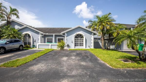 Place Royale, 14206 SW 97th Ter, The Hammocks, Florida 33186, image 2