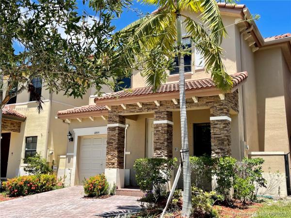 Trellis At Isles Of Bayshore, 8895 SW 229th Th St, Cutler Bay, Florida 33190, image 2
