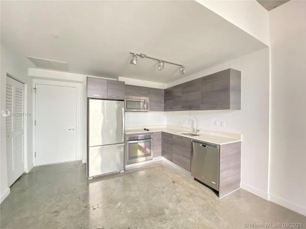 Centro, 151 SE 1st St #2807, Miami, Florida 33131, image 2