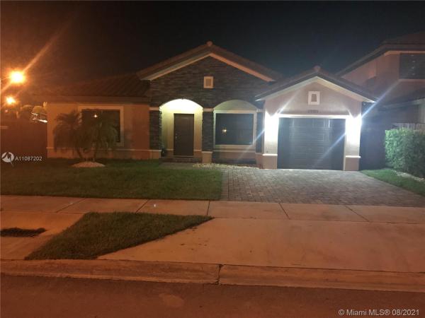 Moody Drive Homes, 13381 SW 269th St, Princeton, Florida 33032, image 2