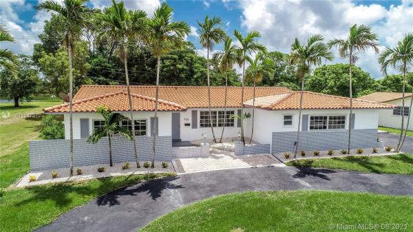 North Dade Country Club Village, Miami Gardens, Florida 33169, image 2