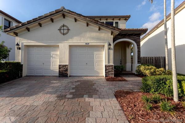 The Tides At Isles Of Bayshore, 9019 SW 227th Ter, Cutler Bay, Florida 33190, image 2