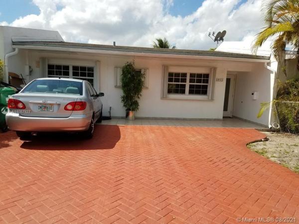 Coral Haven, 2052 SW 102nd Ct, University Park, Florida 33165, image 2