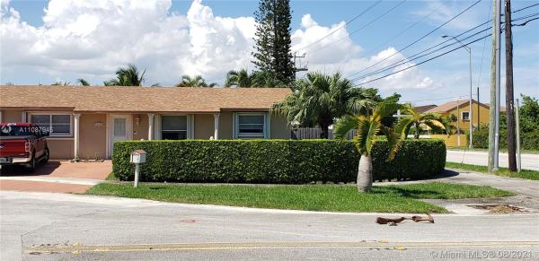 Golden West, 10701 SW 69th St, Sunset, Florida 33173, image 2