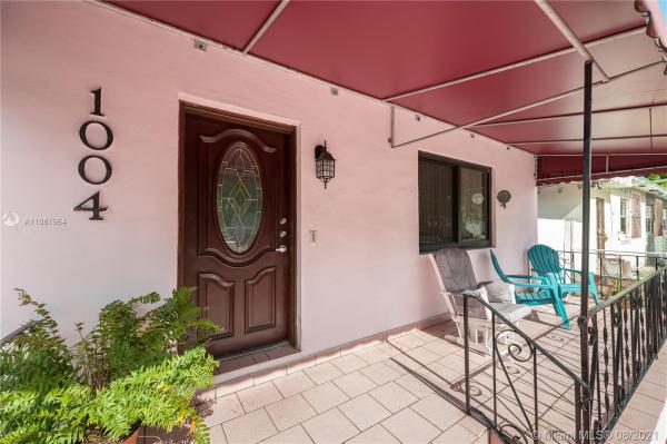 Renno, 1004 SW 9th Ct, Miami, Florida 33130, image 2