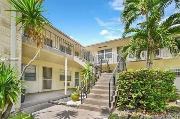 Heritage Of Sans Souci, 1725 NE 116th Rd #18, North Miami, Florida 33181, image 1