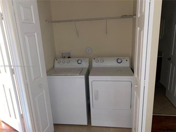 7138 SW 163rd Ave, Unincorporated Dade County, Florida 33193, image 2